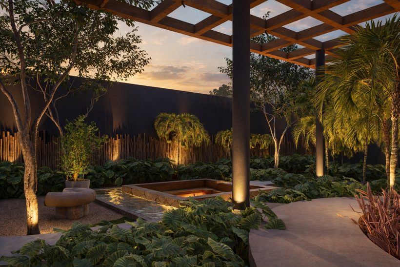 Jardim do ÁGORA ao pôr do sol